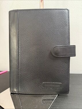 Dooney & Bourke Vintage All Weather Leather Organizer Day Planner